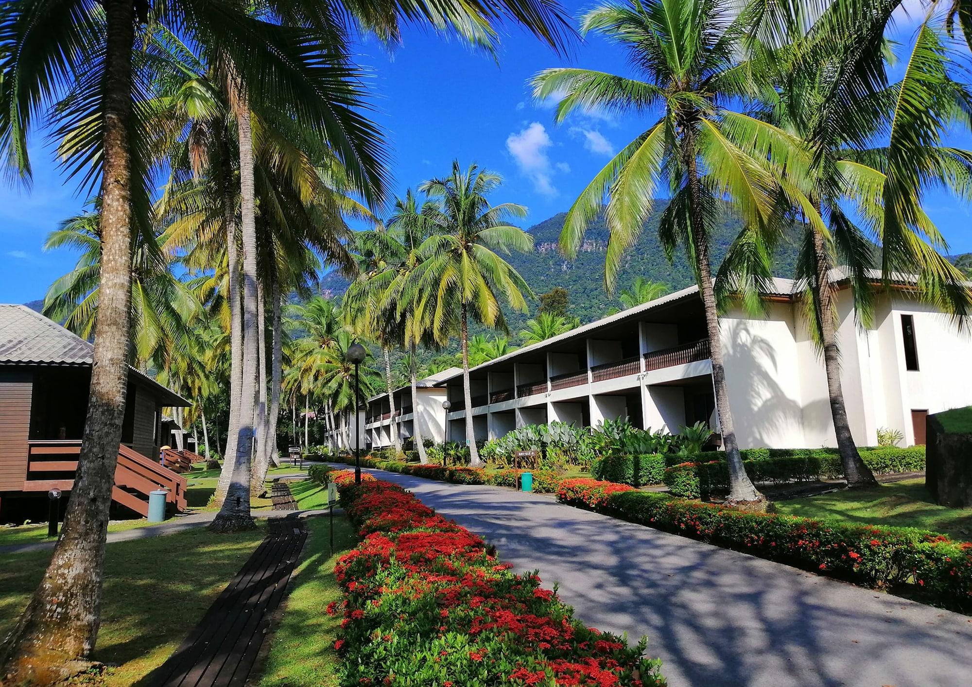 Damai Beach Resort Kuching Esterno foto