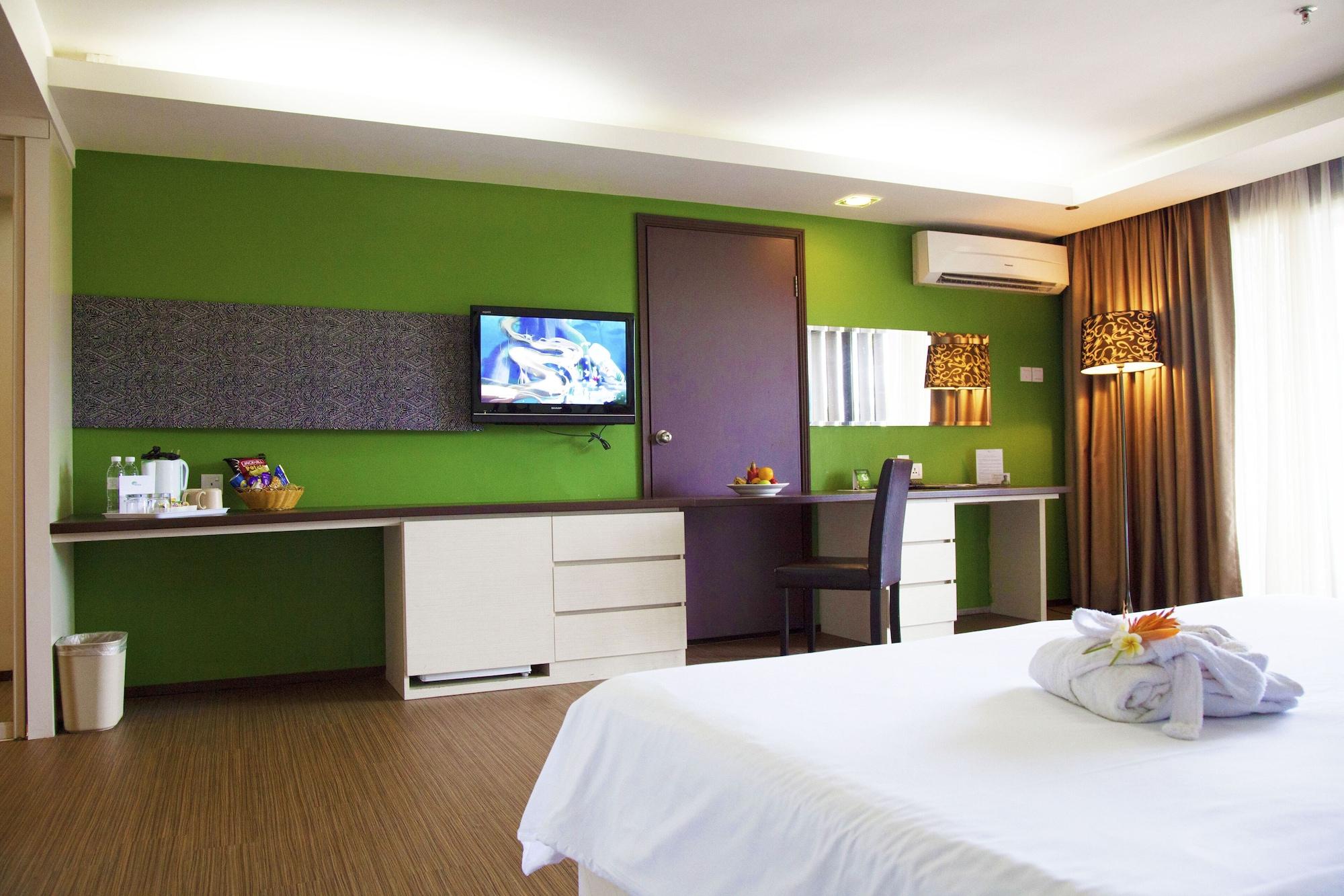 Damai Beach Resort Kuching Esterno foto