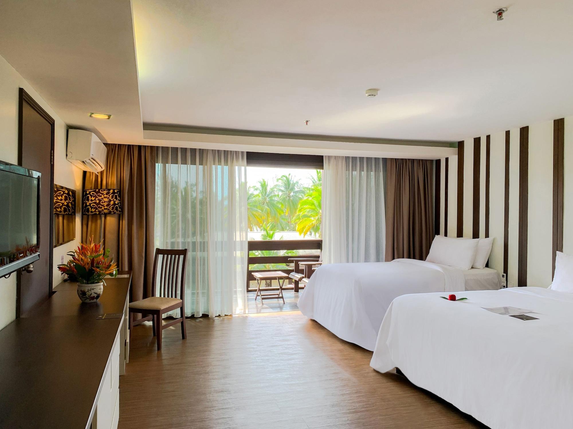 Damai Beach Resort Kuching Esterno foto