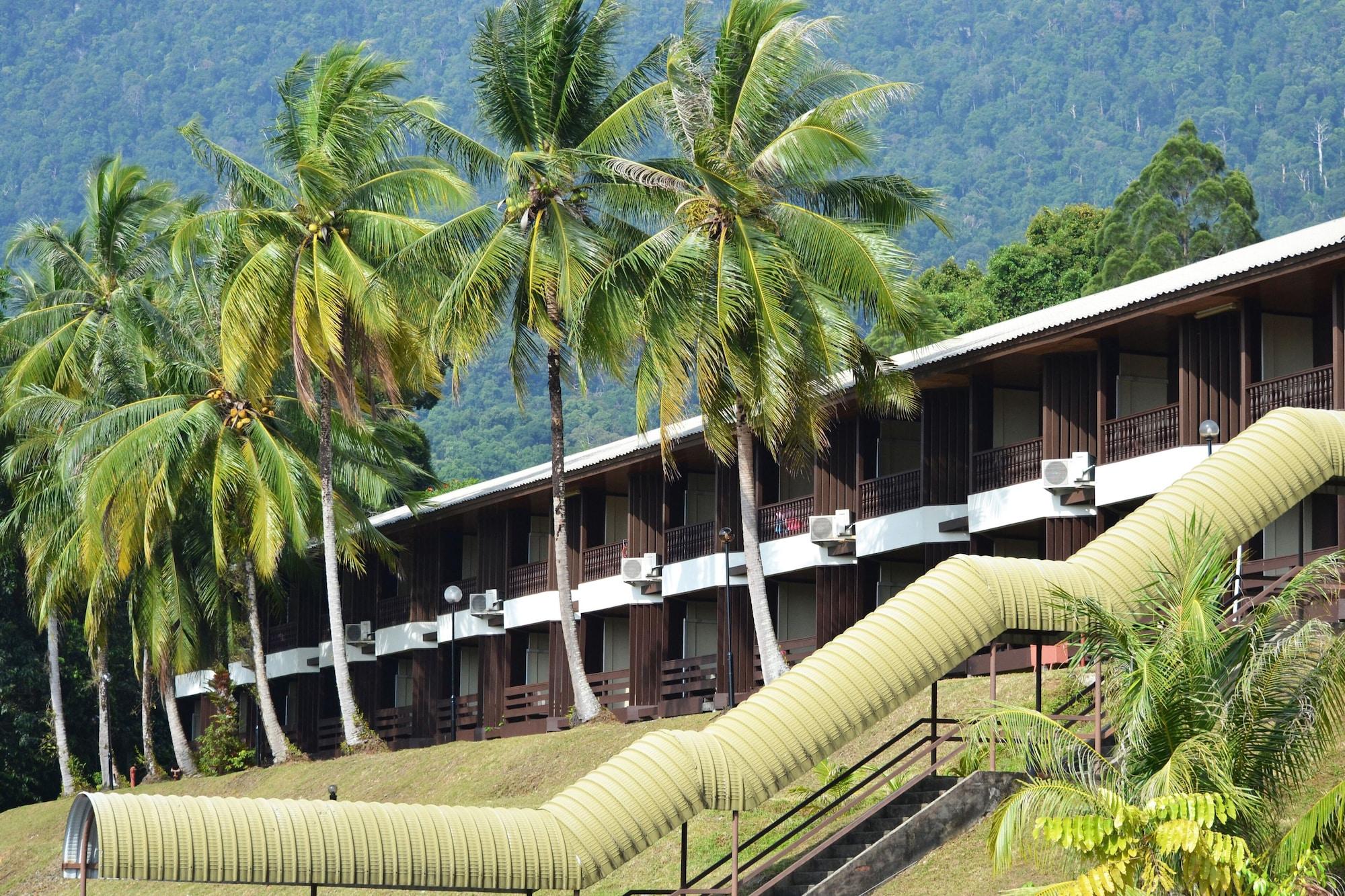 Damai Beach Resort Kuching Esterno foto