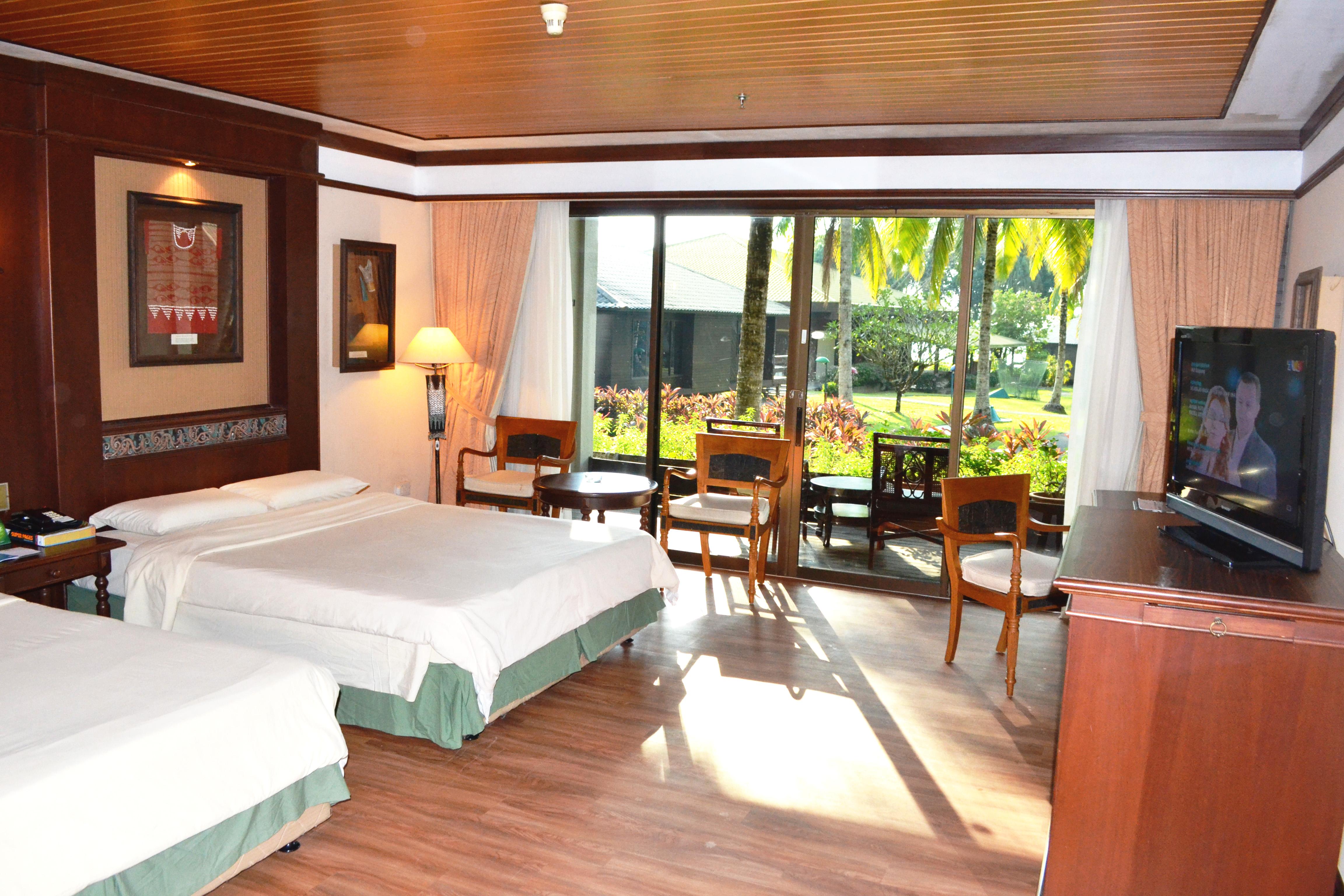 Damai Beach Resort Kuching Esterno foto