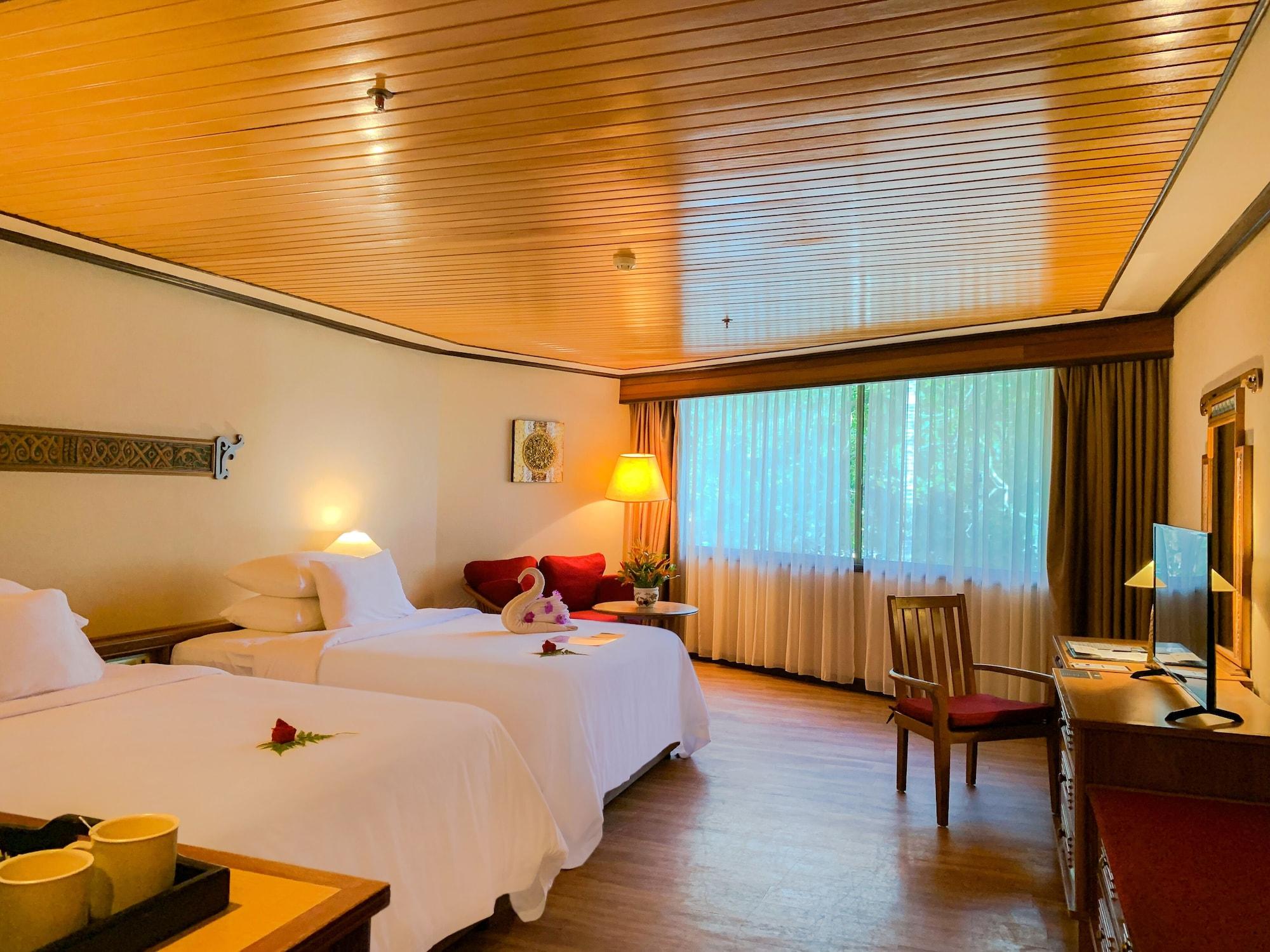 Damai Beach Resort Kuching Esterno foto